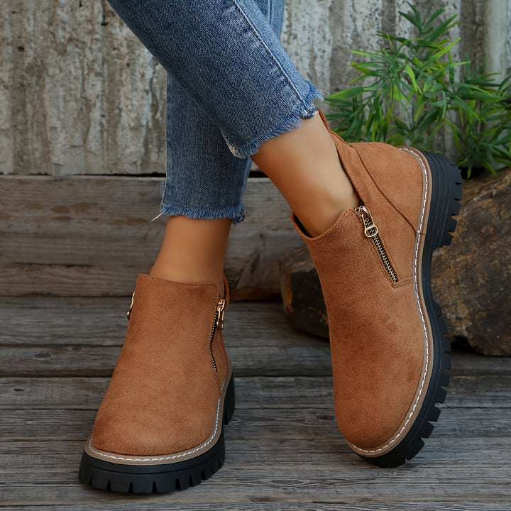 Marisabel | Robuste Stiefeletten mit seitlichem Reißverschluss und gepolsterten Einlegesohlen