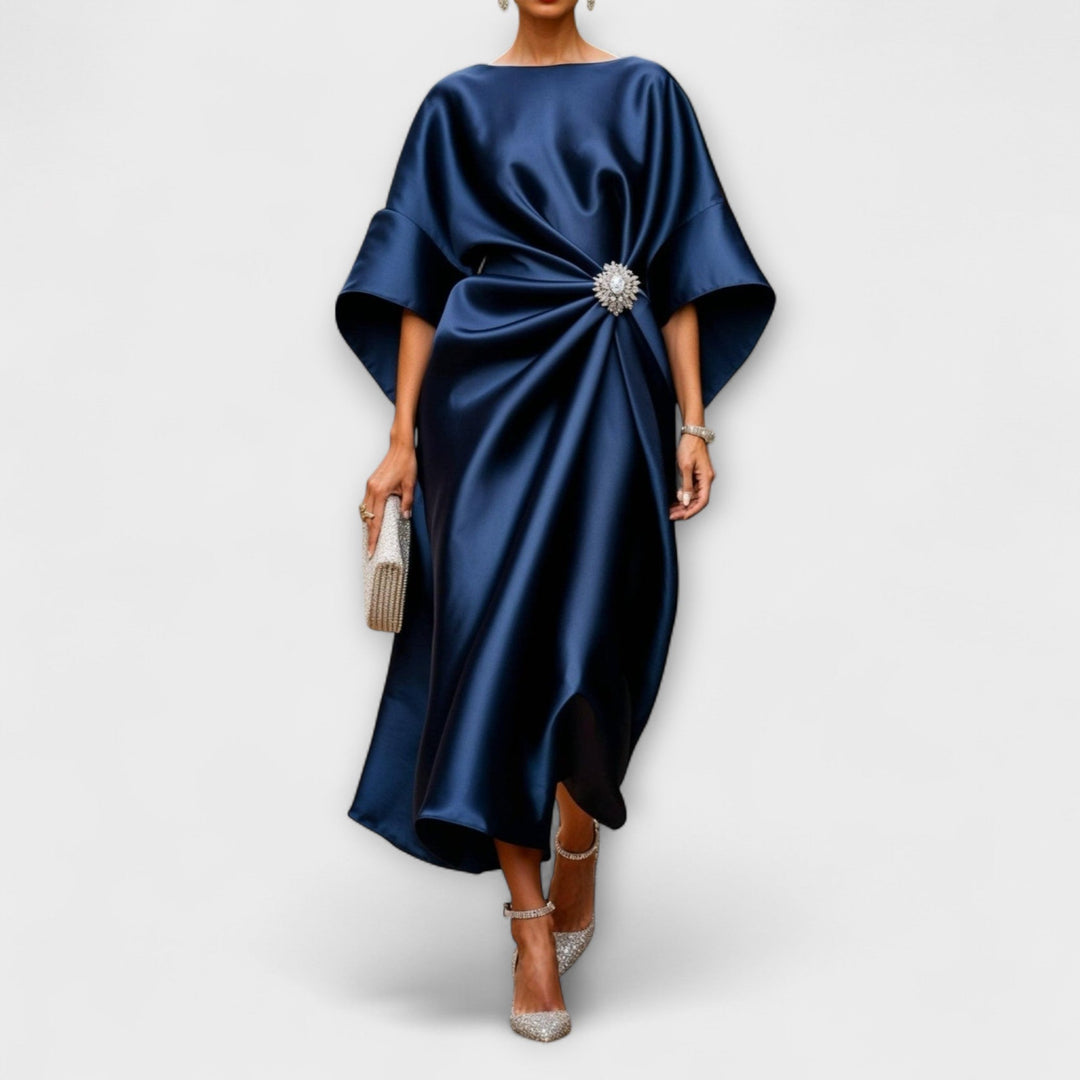 Abito Maxi in Raso Luccicante di Lusso