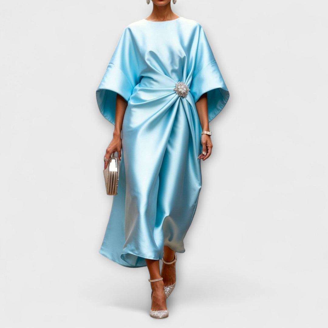 Abito Maxi in Raso Luccicante di Lusso
