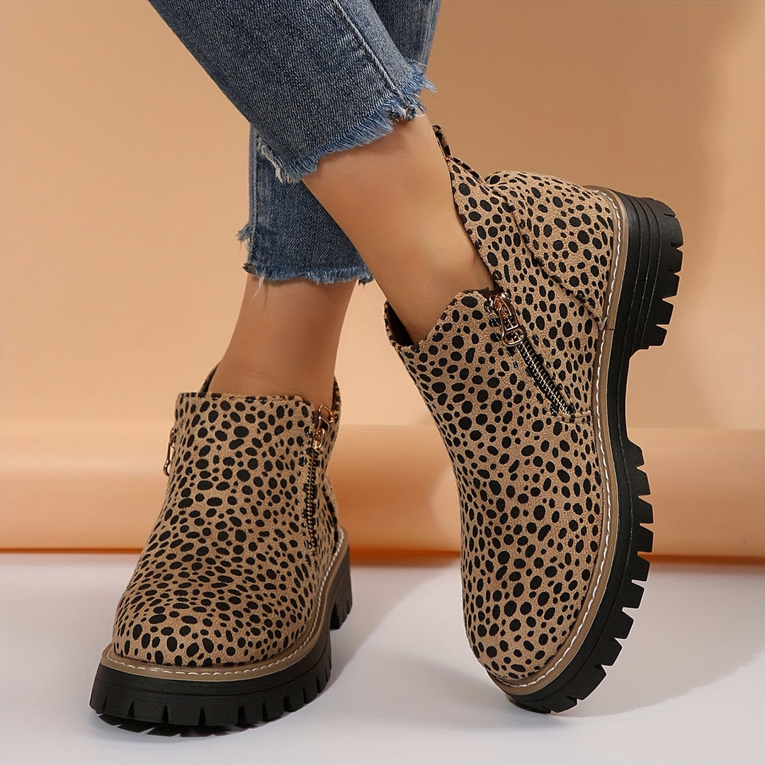 Marisabel | Robuste Stiefeletten mit seitlichem Reißverschluss und gepolsterten Einlegesohlen