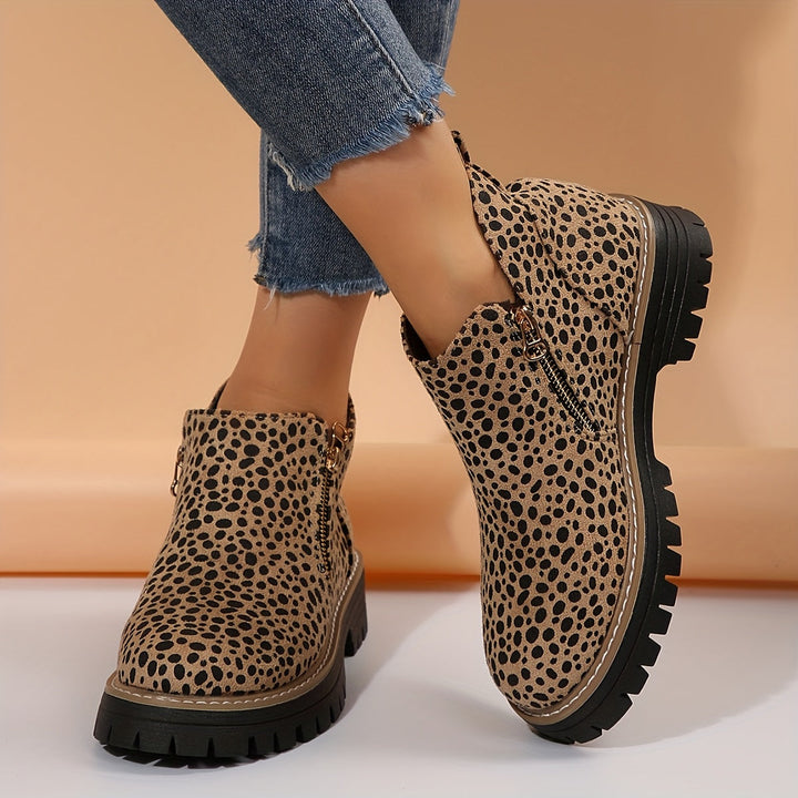 Marisabel | Robuste Stiefeletten mit seitlichem Reißverschluss und gepolsterten Einlegesohlen