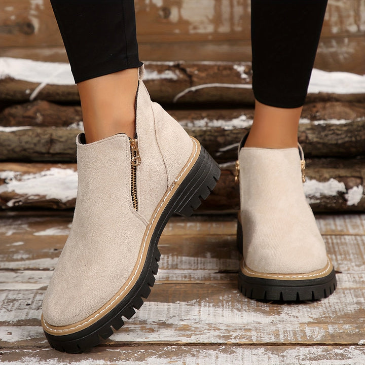 Marisabel | Robuste Stiefeletten mit seitlichem Reißverschluss und gepolsterten Einlegesohlen