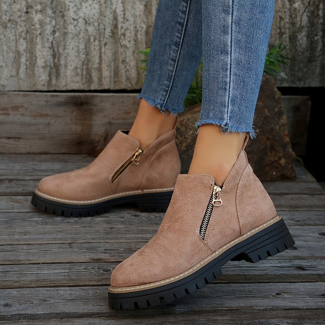 Marisabel | Robuste Stiefeletten mit seitlichem Reißverschluss und gepolsterten Einlegesohlen