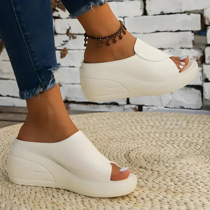 Eliza™ – Sandálias Ortopédicas Slip-on com Plataforma
