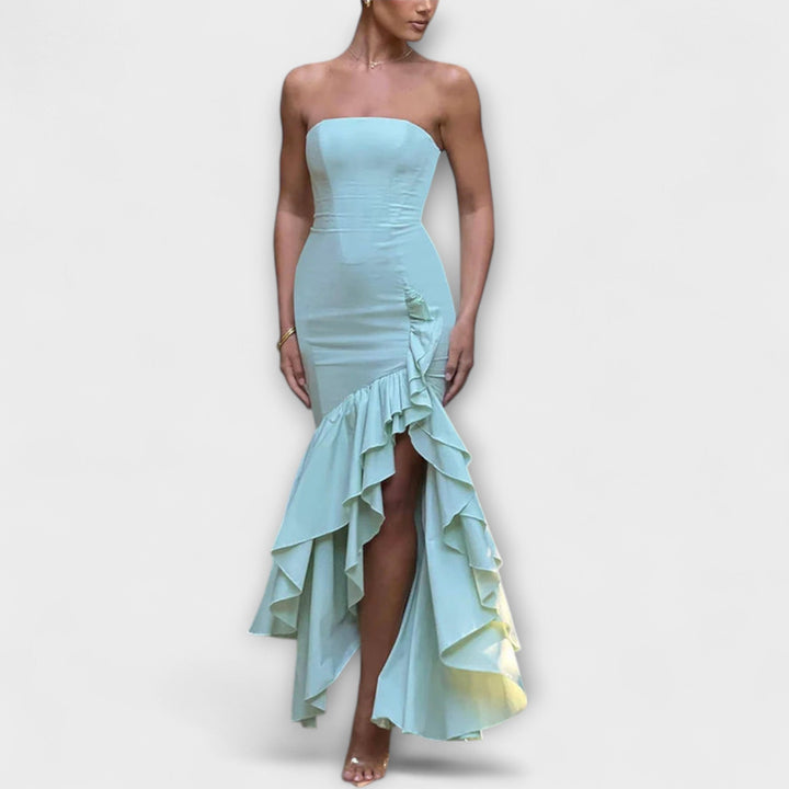 Zuri - Maxikleid mit Carmenausschnitt, schmaler Passform und asymmetrischem Saum