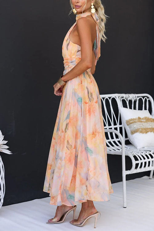 Vestido maxi elegante de encaje estilo imperio con costuras abiertas y estampado acuarela