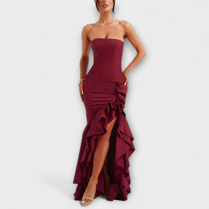 Zuri - Maxikleid mit Carmenausschnitt, schmaler Passform und asymmetrischem Saum