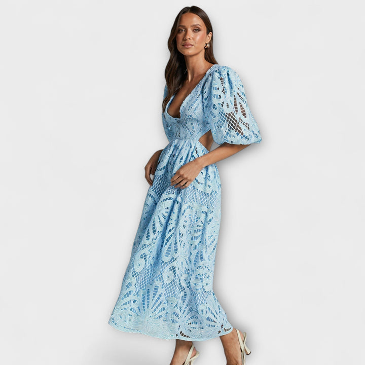 Elegantes Kleid mit zarten Details