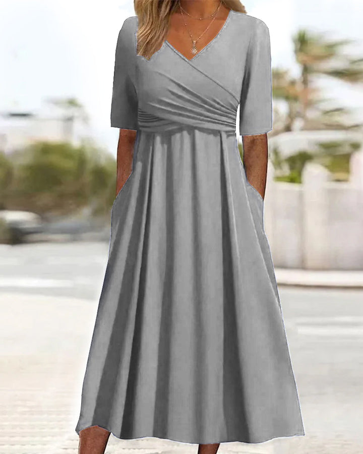 Cherry | Vestido cruzado con mangas cortas