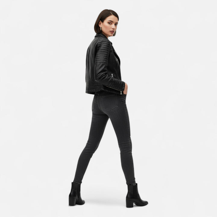 Océane | Giacca biker senza tempo in pelle con taglio strutturato e texture morbida