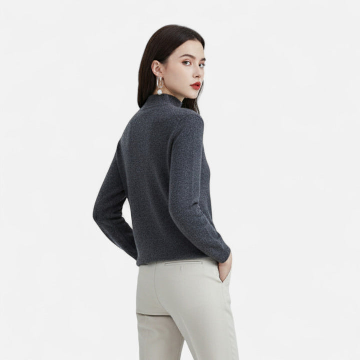 Lumina | Eleganter Pullover aus reiner Wolle mit halbem Rollkragen und Rippbesatz