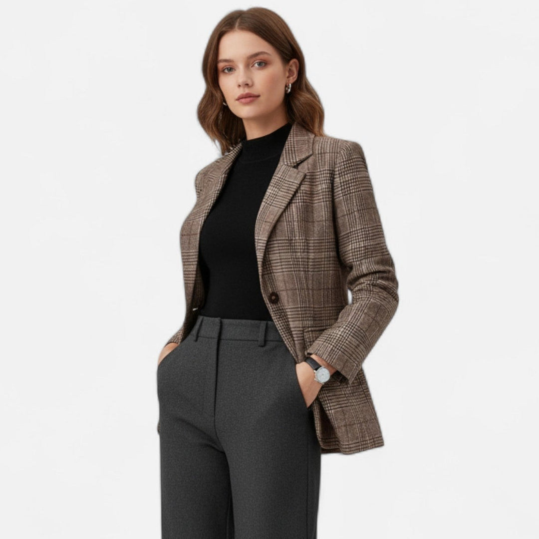 Delphine | Eleganter Damenblazer mit taillierter Passform und Karomuster