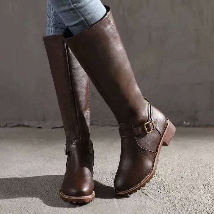 Wynne | Bottes structurées en cuir avec détails à boucle et fermeture éclair latérale