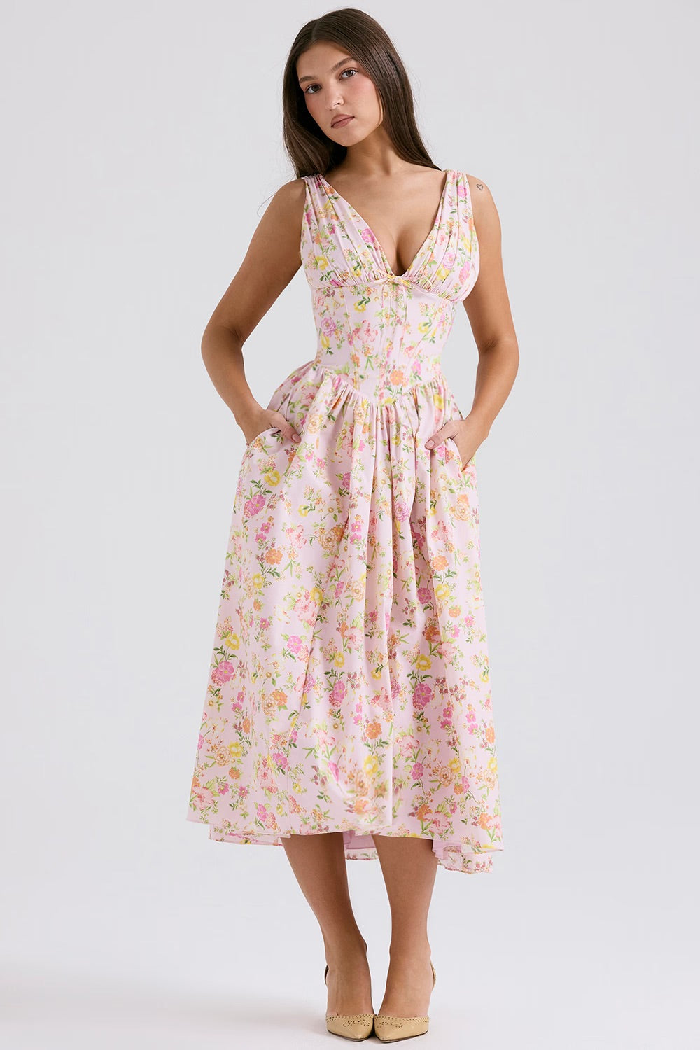 Vivian – Vestido Moderno de Resort