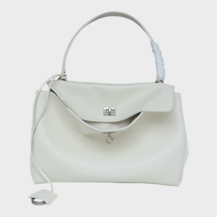 Amandine | Bolsa de ombro com estrutura suave, aba magnética e alça ajustável