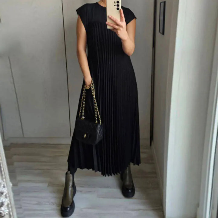 Tamara | Elegantní plisované maxi šaty