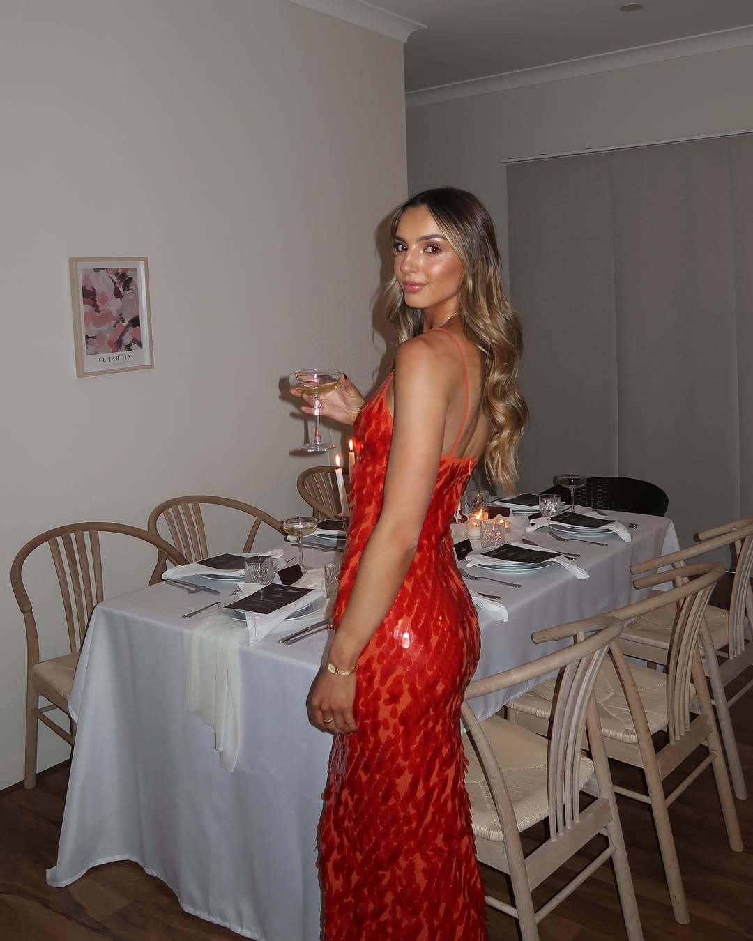 Nina – Zeitlos drapiertes Kleid