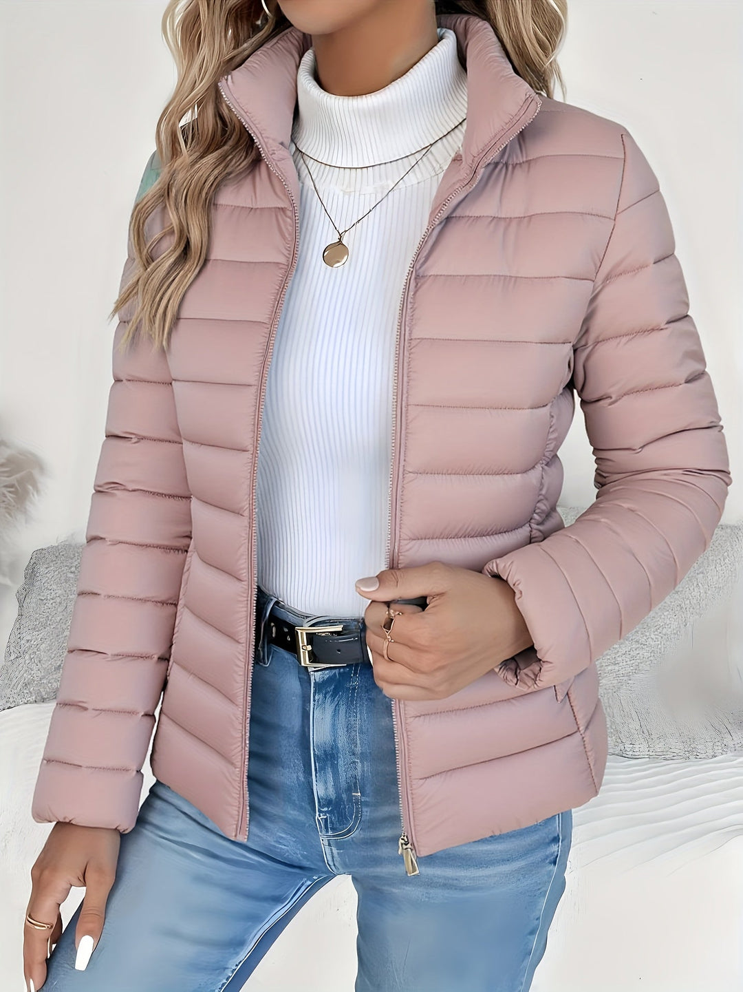 Women's Quilted Jacket Stand Collar Long Sleeve Zip Closure Casual