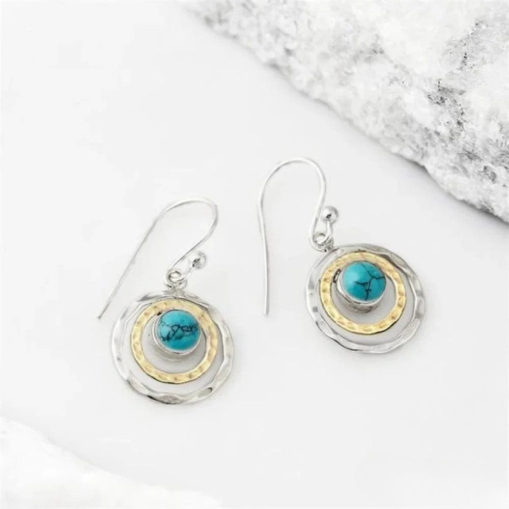 Brincos Boho Saturno com Pedra Turquesa em Prata e Ouro