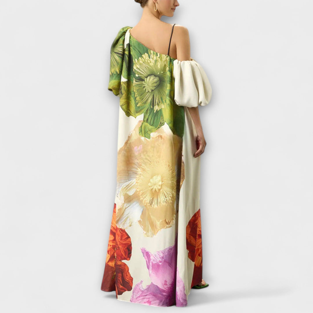 Skylar - Maxikjole med blomsterprint, asymmetrisk halsudskæring og pufærmer
