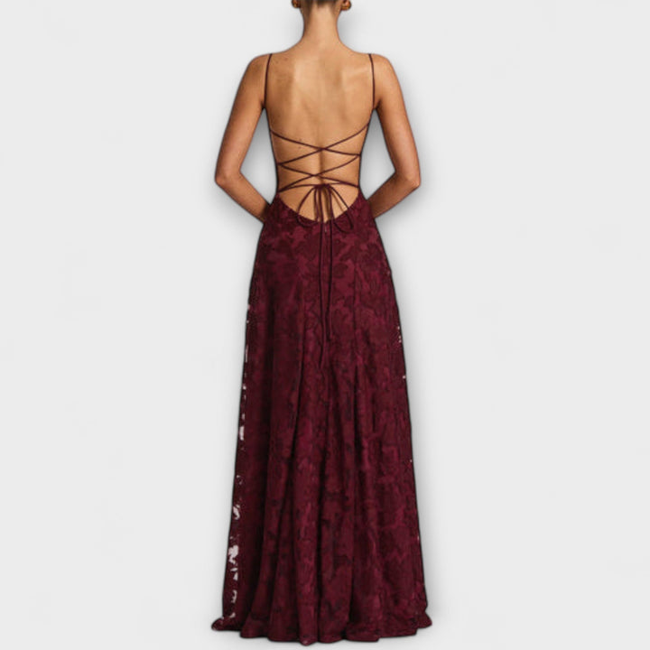 Kairi - Abito Lungo Elegante in Pizzo Floreale con Spalline Sottili