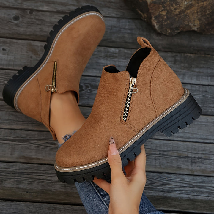 Marisabel | Robuste Stiefeletten mit seitlichem Reißverschluss und gepolsterten Einlegesohlen