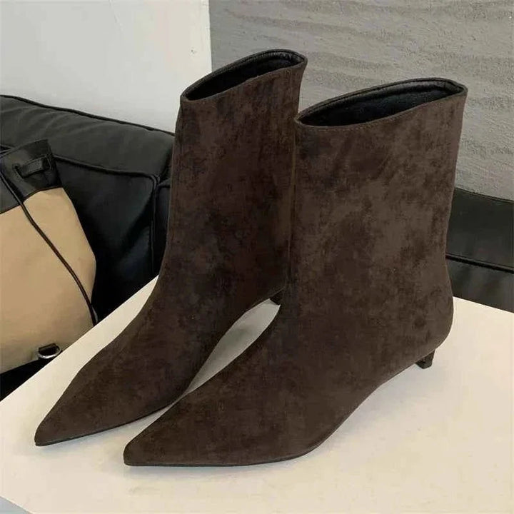 Rosalie | Elegante Damenstiefeletten mit schmalem Absatz und knöchelhohem Design