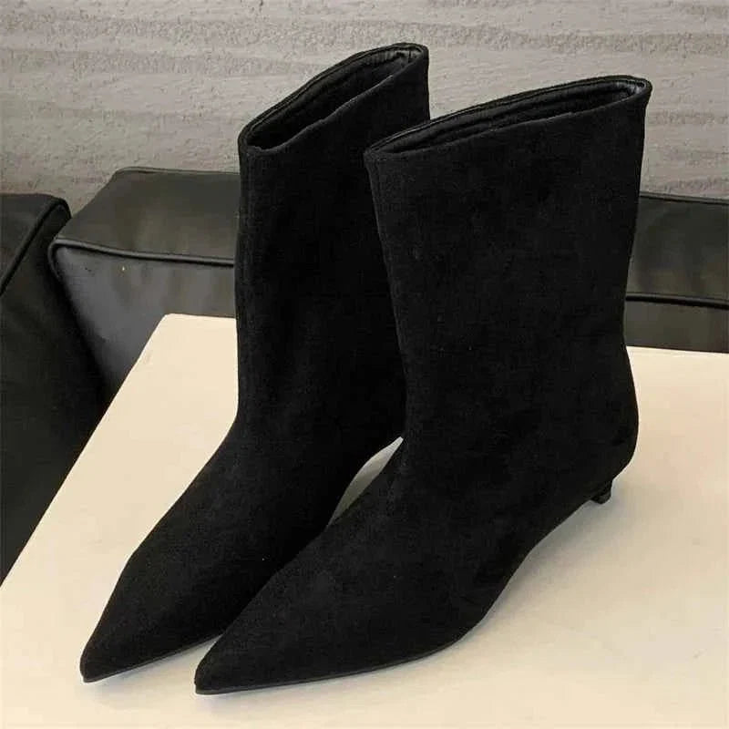 Rosalie | Elegante Damenstiefeletten mit schmalem Absatz und knöchelhohem Design