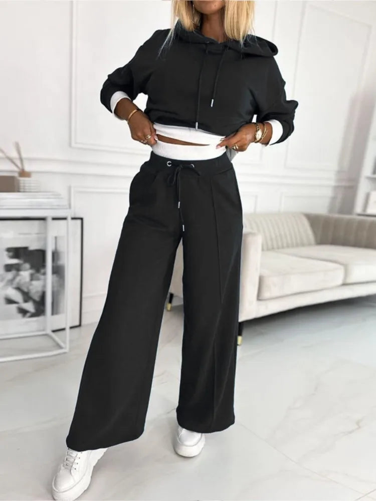 Loralee | Relaxed Women's Two Piece Lounge Set with Elastic Waist Pants