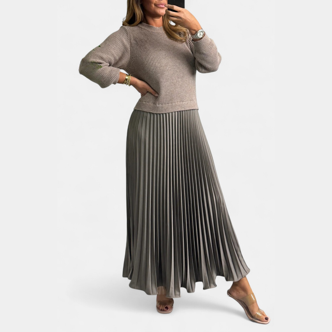 Claudia - Abito Maxi con Maglione e Gonna Plissettata