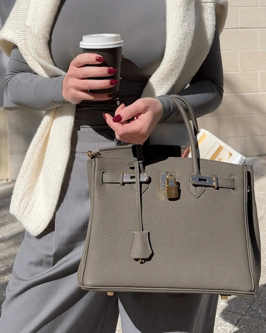Victoria | Bolsa de mão clássica de couro com vários bolsos e fechamento seguro
