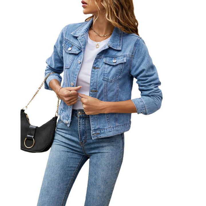 Jaqueta jeans feminina cropped com frente abotoada para sobreposição