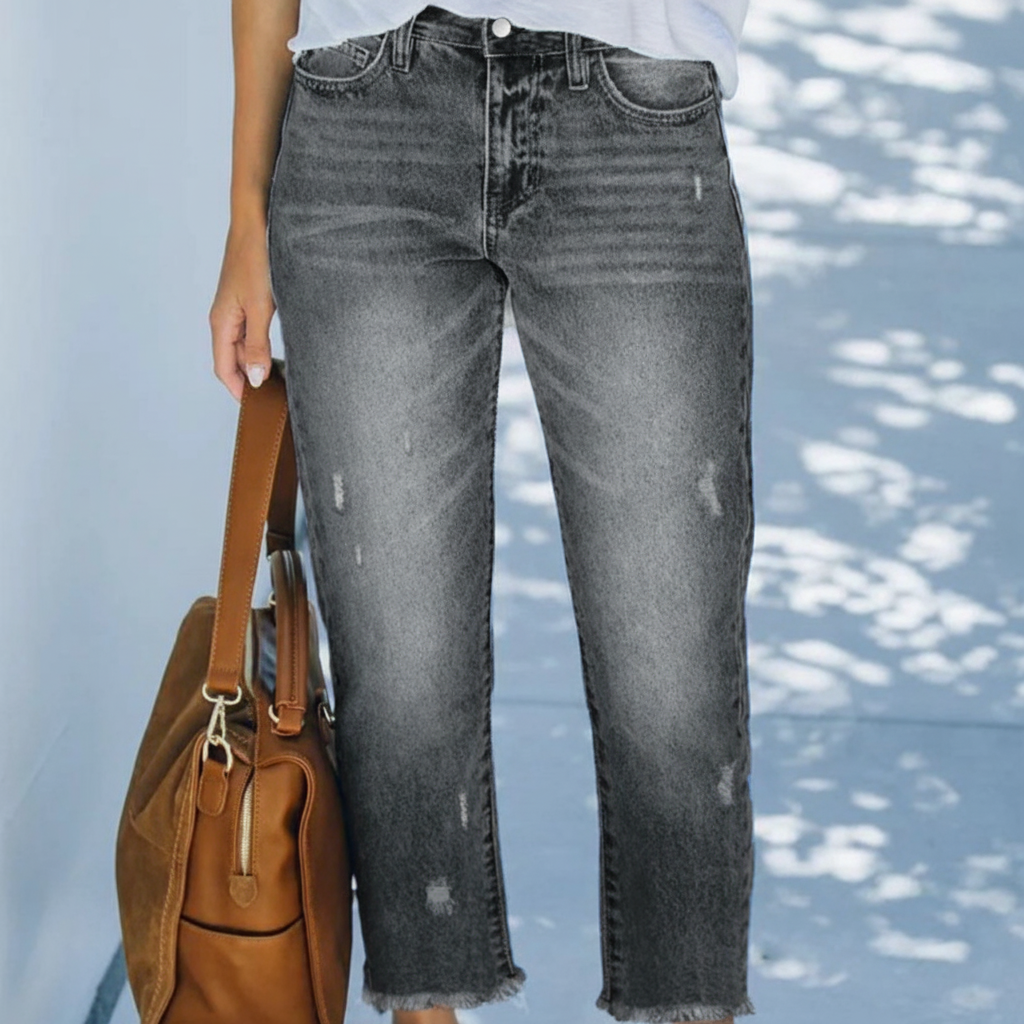 Marnie | Jeans nostalgici da donna cropped a gamba dritta, dalla vestibilità strutturata e dallo stile versatile