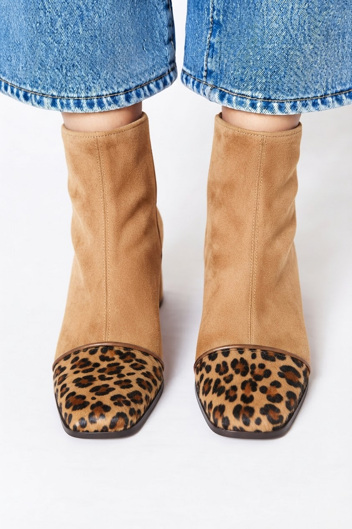 Victoria | Stiefel mit quadratischer Spitze und Absatz
