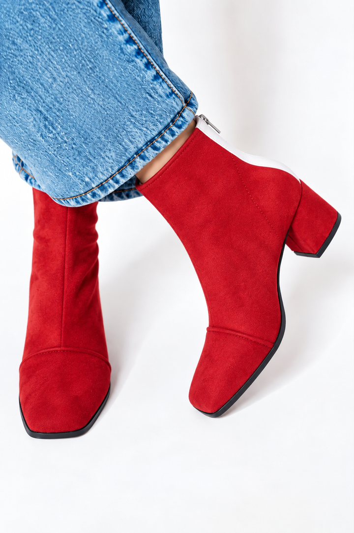 Victoria | Stiefel mit quadratischer Spitze und Absatz